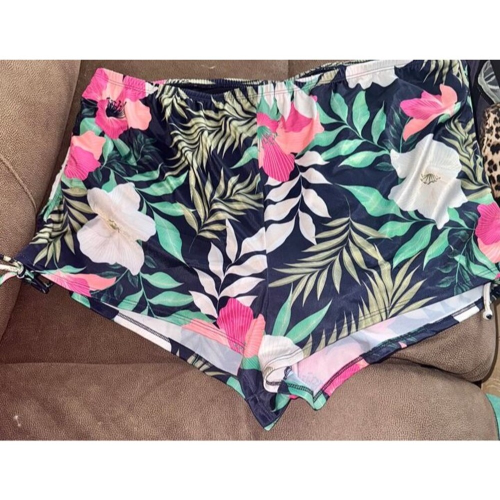Cacique tropical floral swim skirt w/slit 18